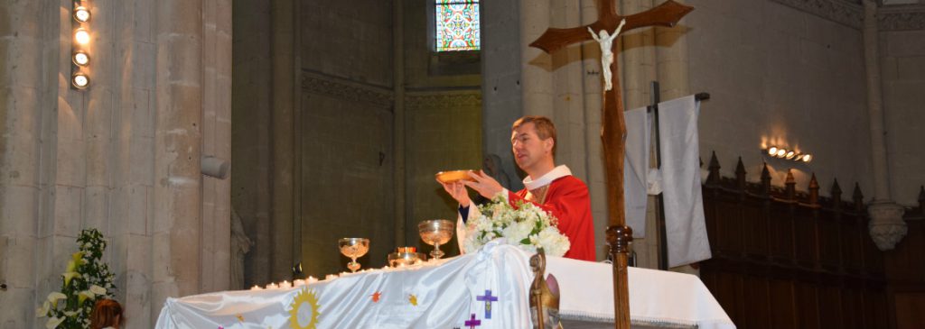 1ere communion Ste Croix en Retz
